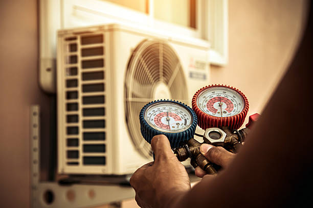 Professional Hvac technician working in Darragh, PA
